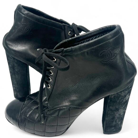 CHANEL boots 9 Matrasse Booties Short Heels Quilted Chunky Lace Up Women 39 - Picture 2 of 10